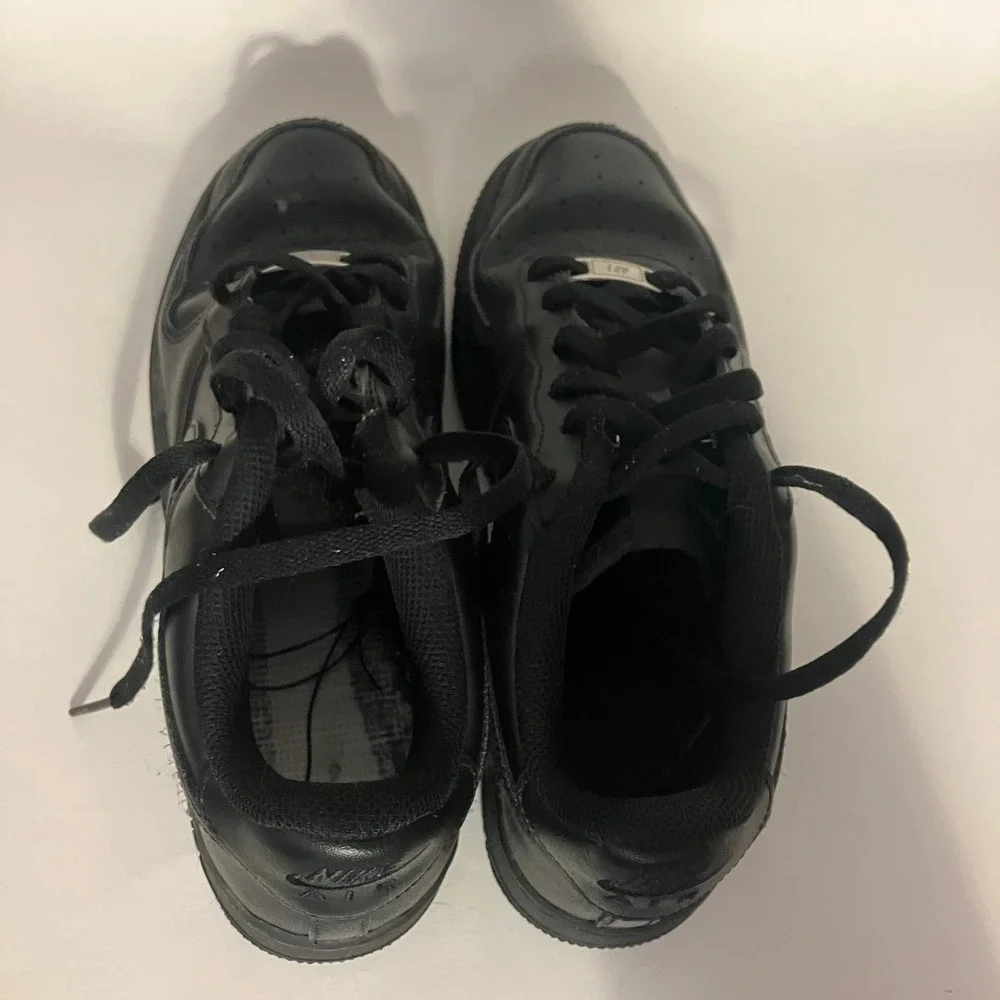 Nike Air Force 1 Low Triple Black Sneakers 314192-009 Youth 6.5Y Womens 8 READ